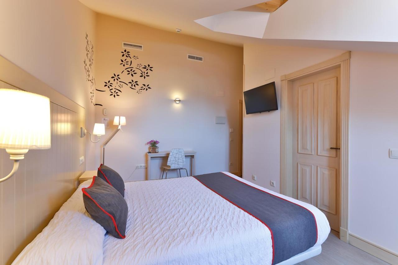 Hostal La Chata By Vivere Stays San Ildefonso Екстер'єр фото