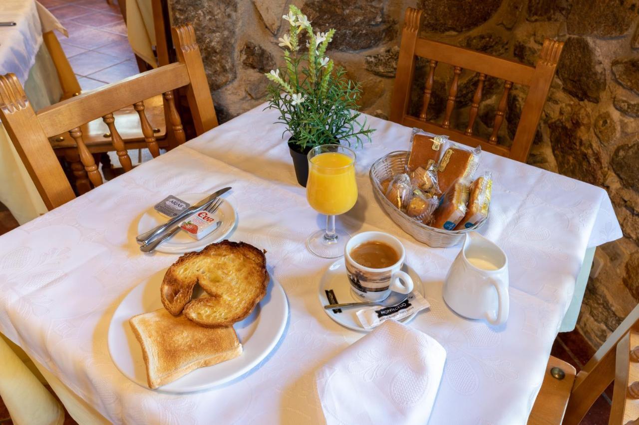 Hostal La Chata By Vivere Stays San Ildefonso Екстер'єр фото