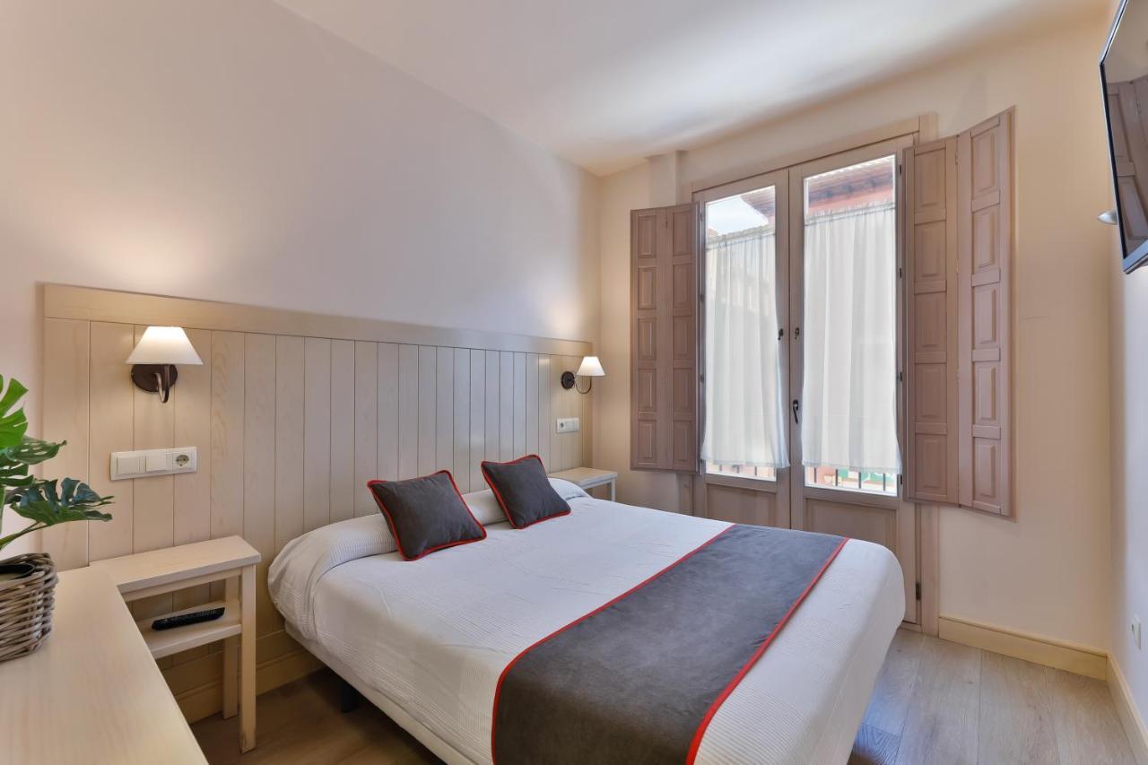 Hostal La Chata By Vivere Stays San Ildefonso Екстер'єр фото