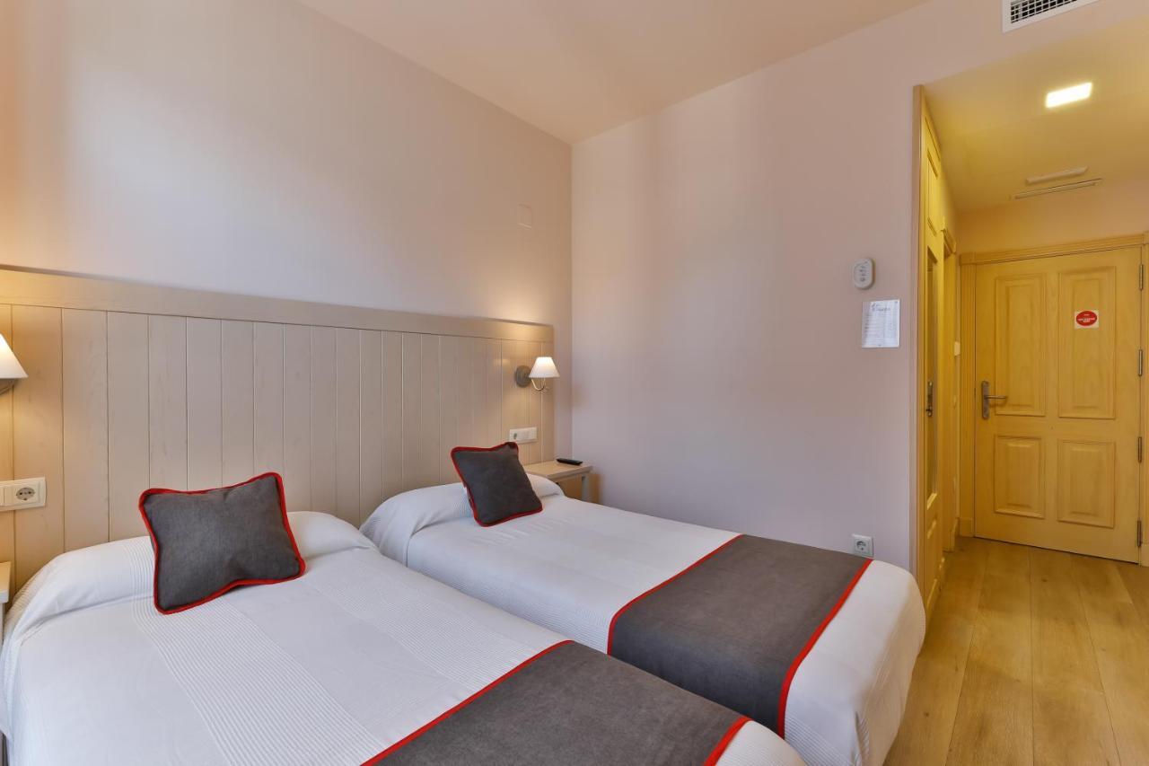Hostal La Chata By Vivere Stays San Ildefonso Екстер'єр фото